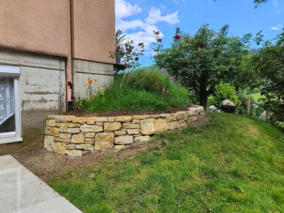 Mur en pierres sèches monté sans mortier par F. Mühlheim