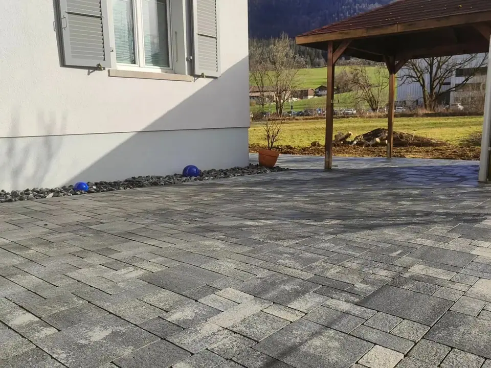 Pavage ou dallage extérieur posé par F. Mühlheim